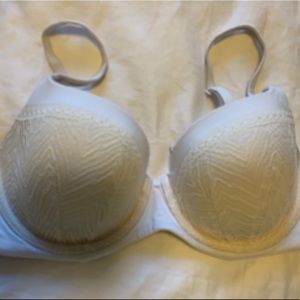Victoria’s Secret Body By Victoria Lined Demi  36D